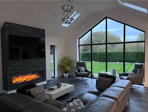 Entertainment room- click for photo gallery